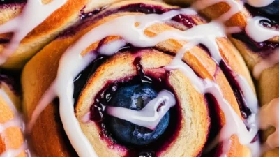 Blueberry Cinnamon Rolls – The Ultimate Guide 2025
