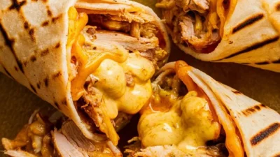 Creamy Cheesy Garlic Chicken Wraps (Easy & Flavor-Packed Recipe)