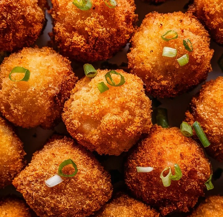 Copycat Texas Roadhouse Rattlesnake Bites (Crispy, Spicy & Cheesy Perfection)