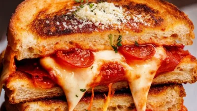 Pizza Grilled Cheese: The Ultimate Comfort Fusion 2025